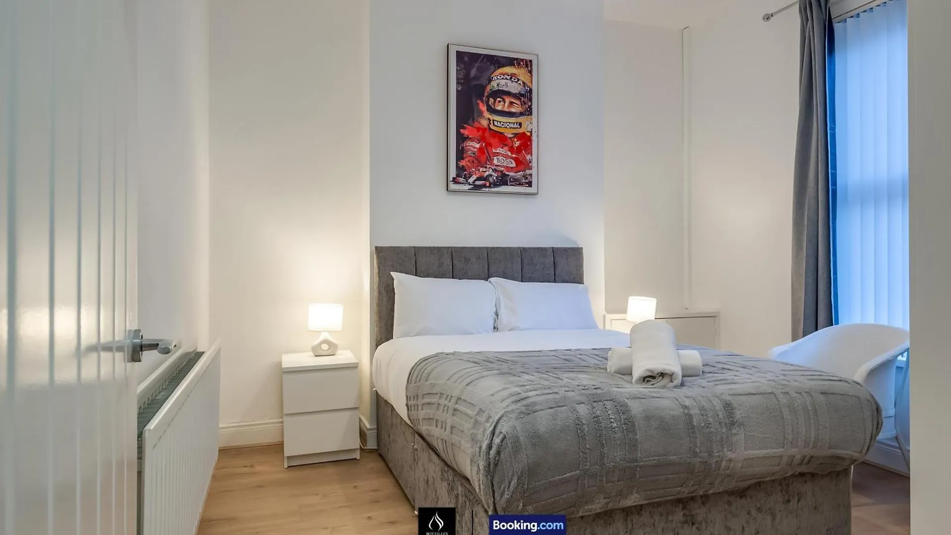 Dom wakacyjny 3 Bedrooms 1 Bath City Centre Home By Boyeilles Apartments Short Lets & Serviced Accommodation Belfast With Free Parking